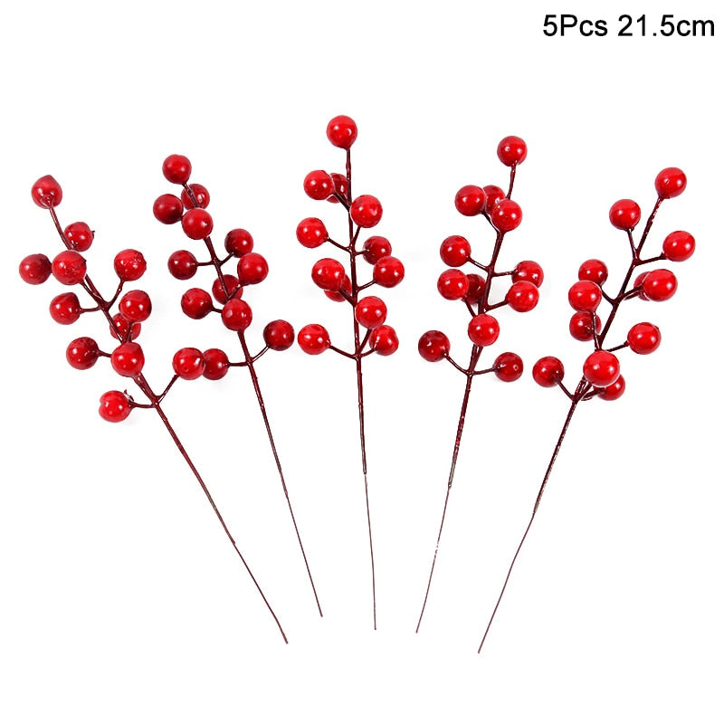 5 piece 21.5cm individual red berry wreathe/garland addition on a white background.